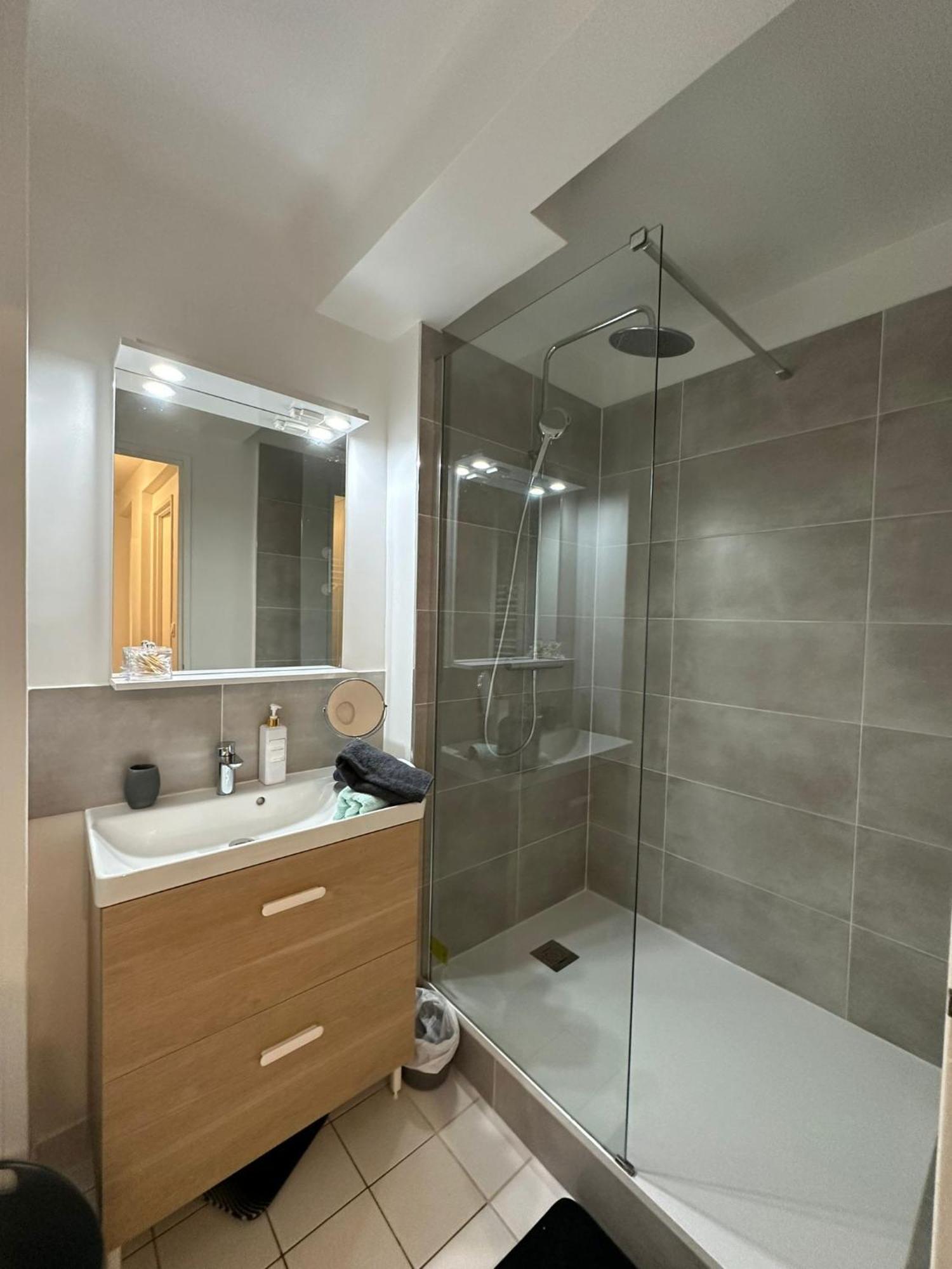 4 Beds Apartment Close Paris Center Ванв Екстериор снимка