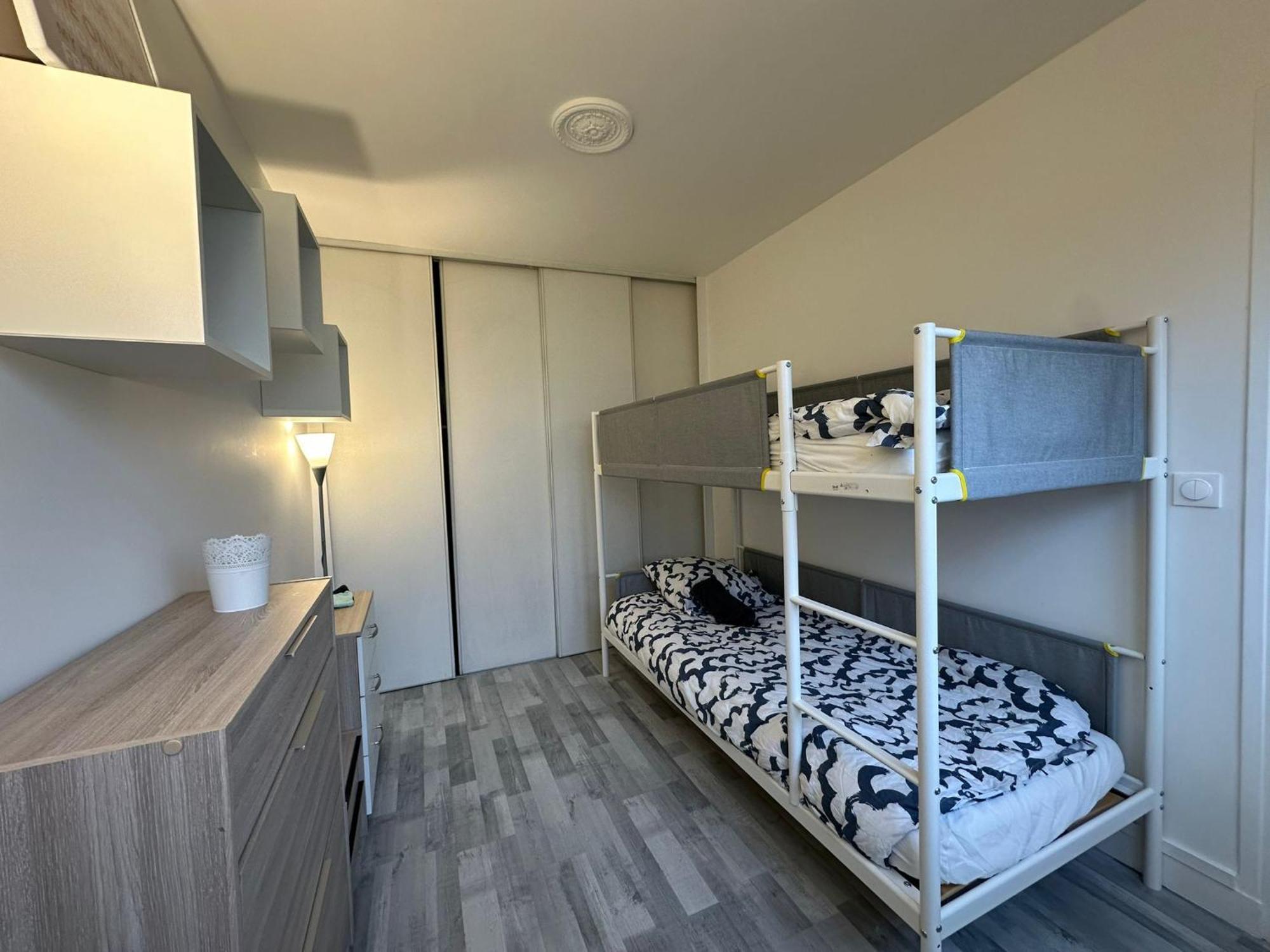 4 Beds Apartment Close Paris Center Ванв Екстериор снимка